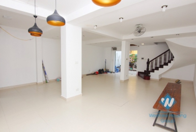 Office or restaurants for rent in Tay ho, Ha noi
